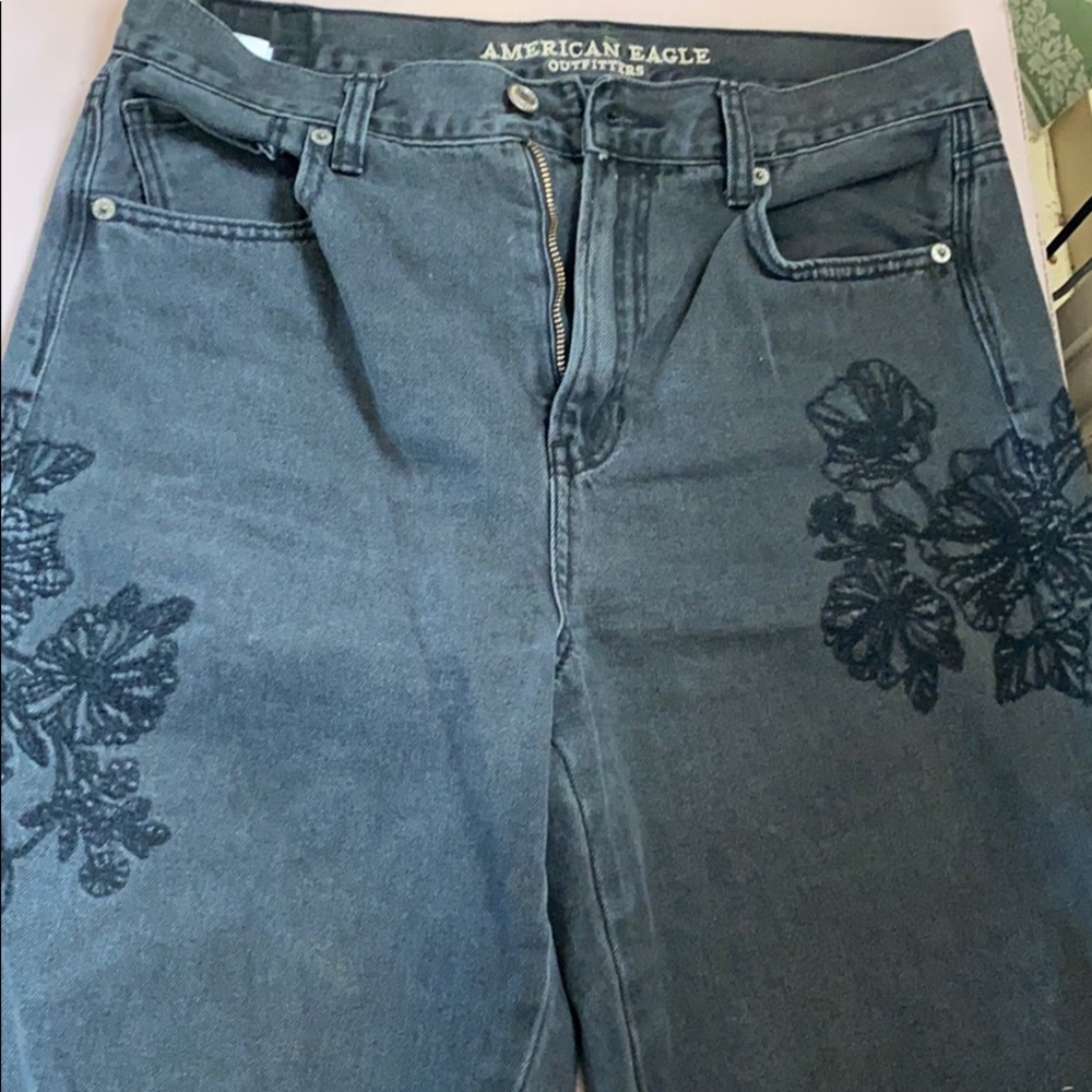 AE MOM JEANS